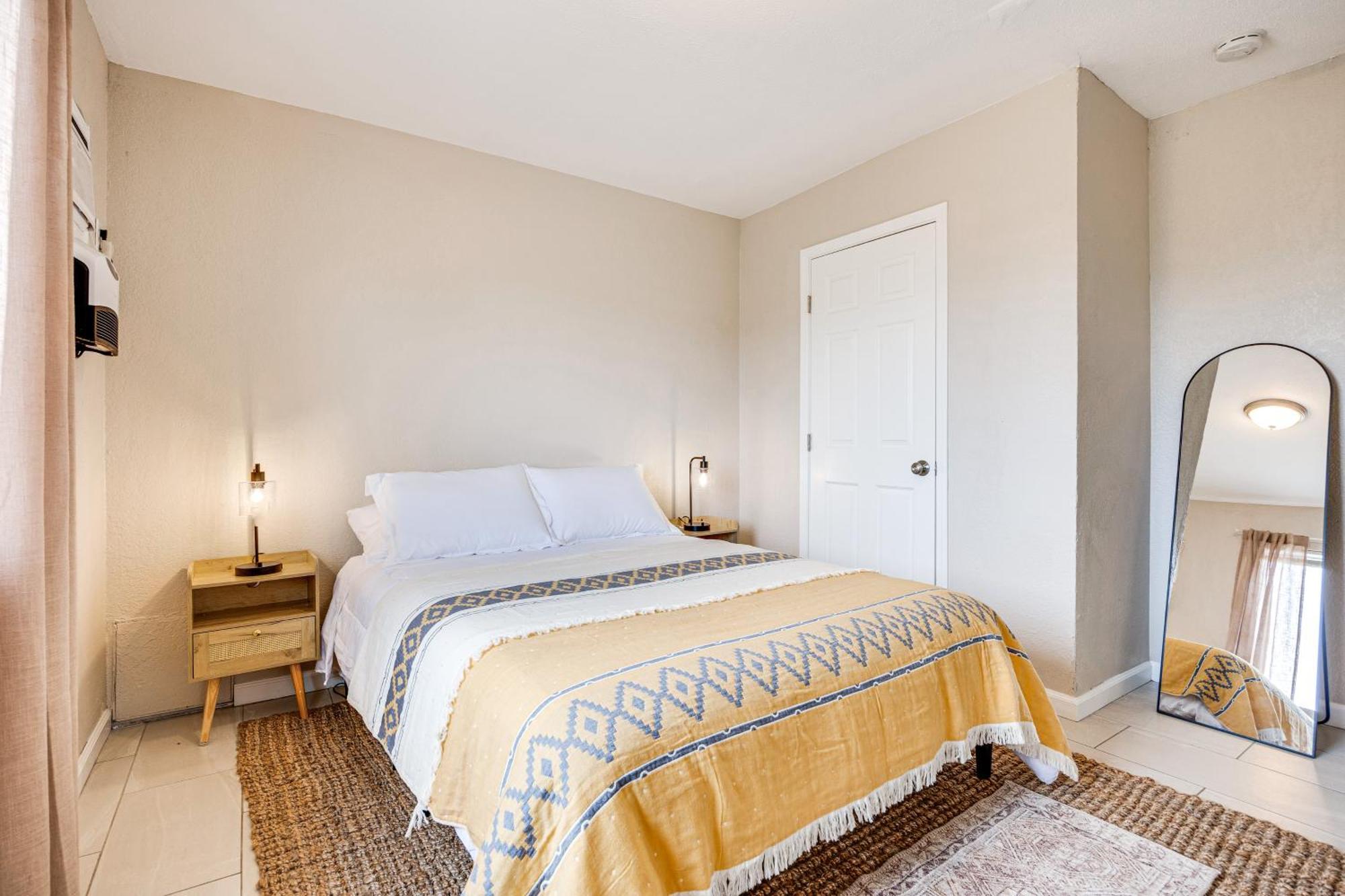 Convenient Joshua Tree Apartment - Walk To Town! Zewnętrze zdjęcie
