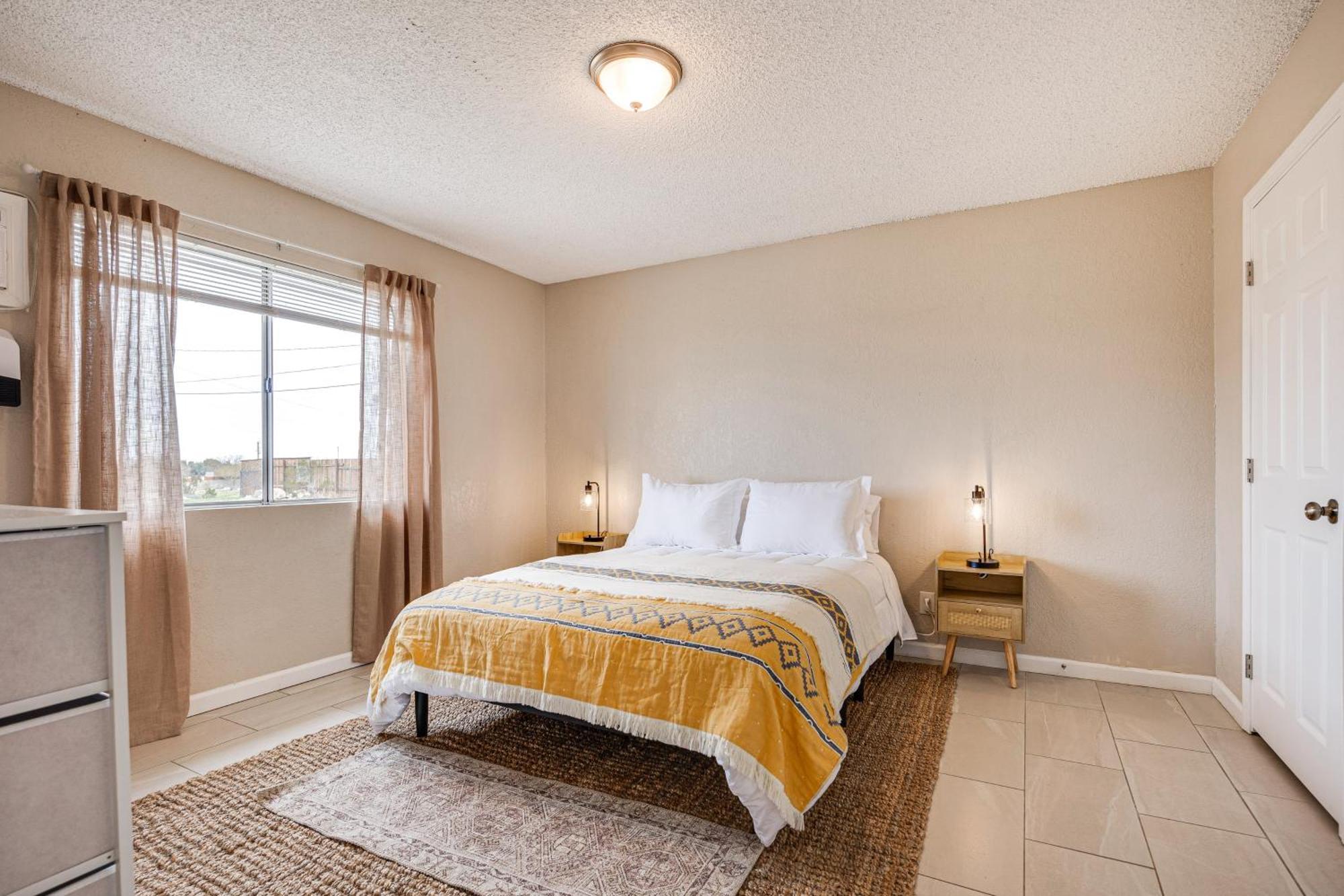Convenient Joshua Tree Apartment - Walk To Town! Zewnętrze zdjęcie